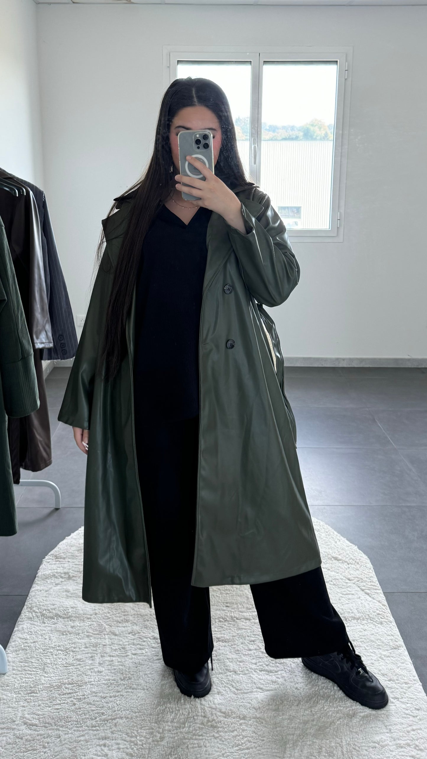 Trench kaki simili cuir