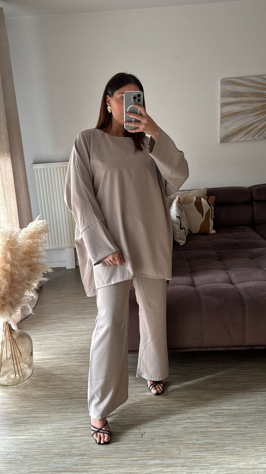 Ensemble oversize taupe